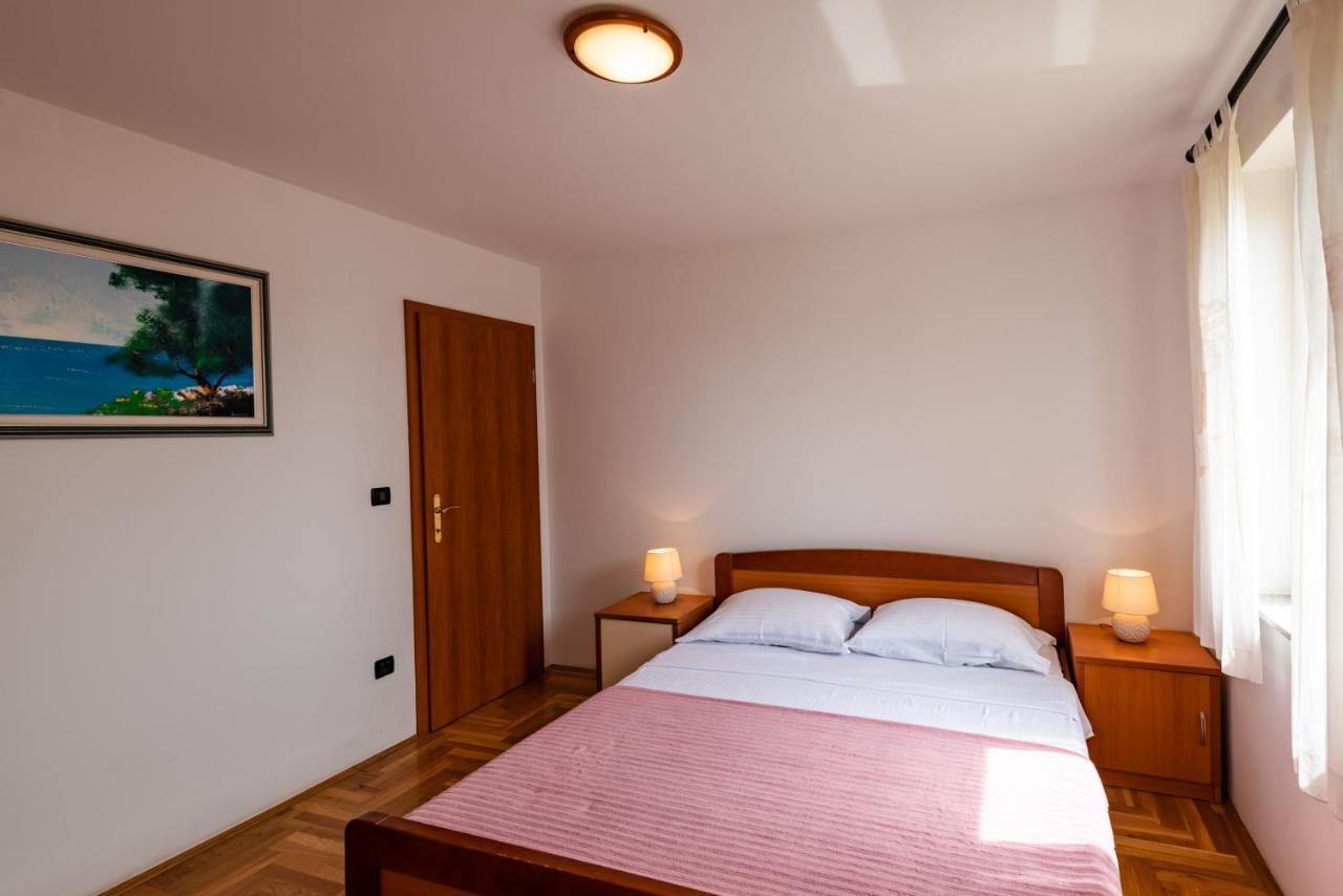 Apartments Smiljanic Tribunj  Exterior photo