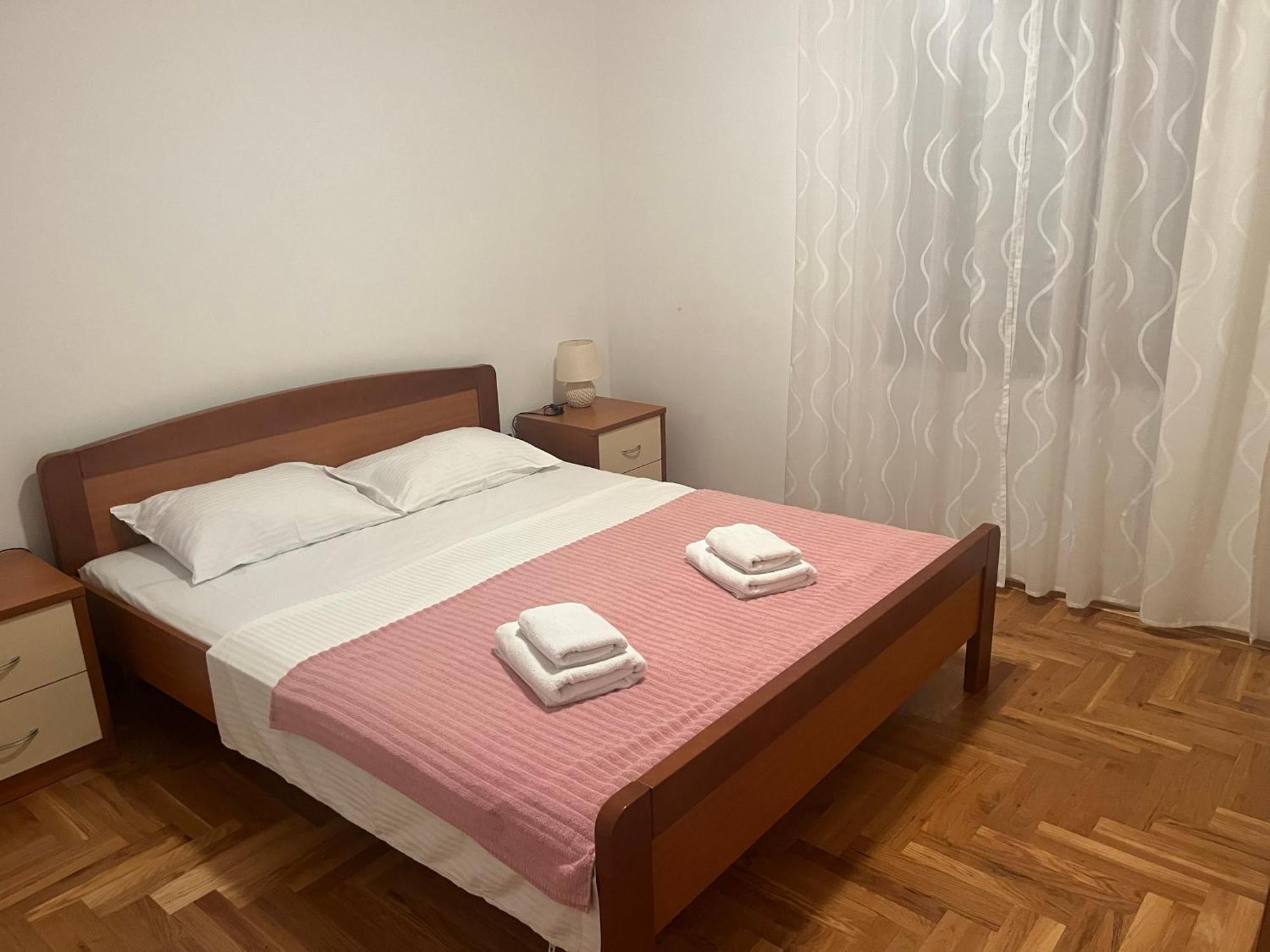 Apartments Smiljanic Tribunj  Exterior photo