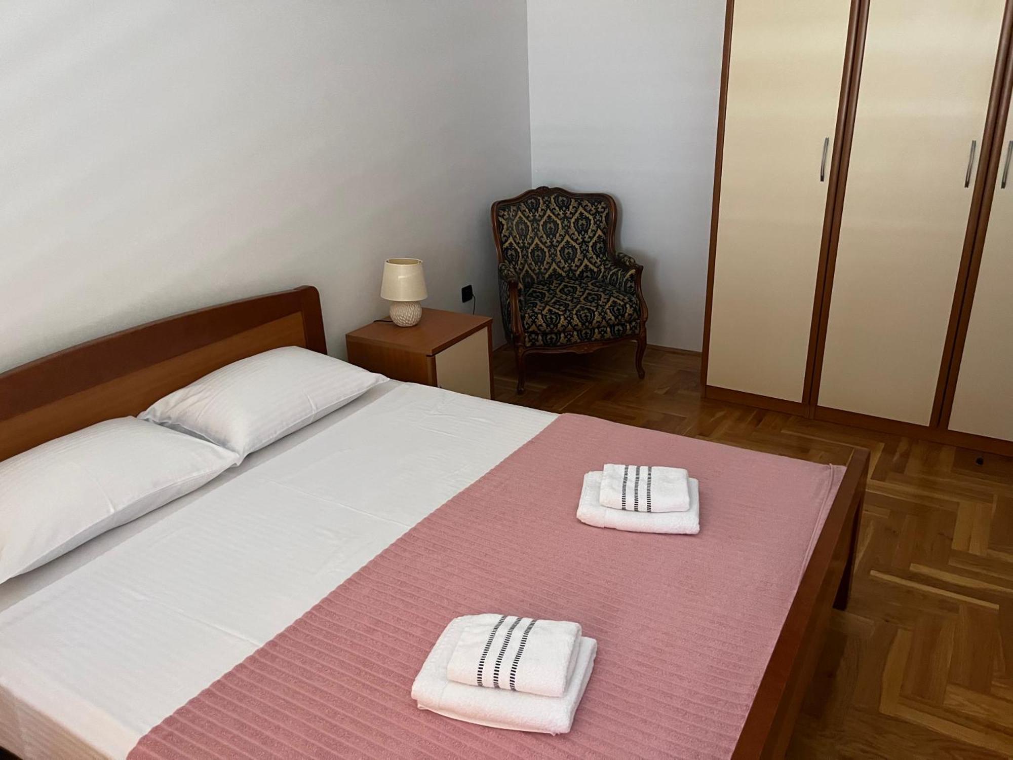Apartments Smiljanic Tribunj  Exterior photo